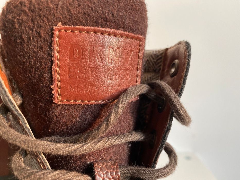 Buty zimowe DKNY rozmiar 40,5