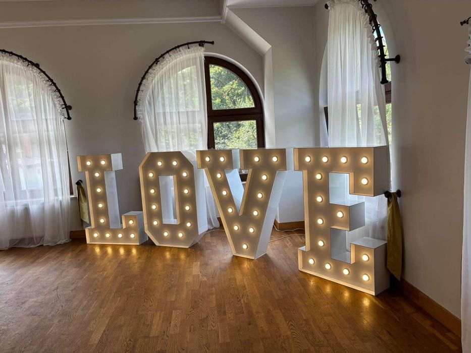 Atrakcje weselne | Fotobudka | LOVE | MIŁOŚĆ | Ciężki dym