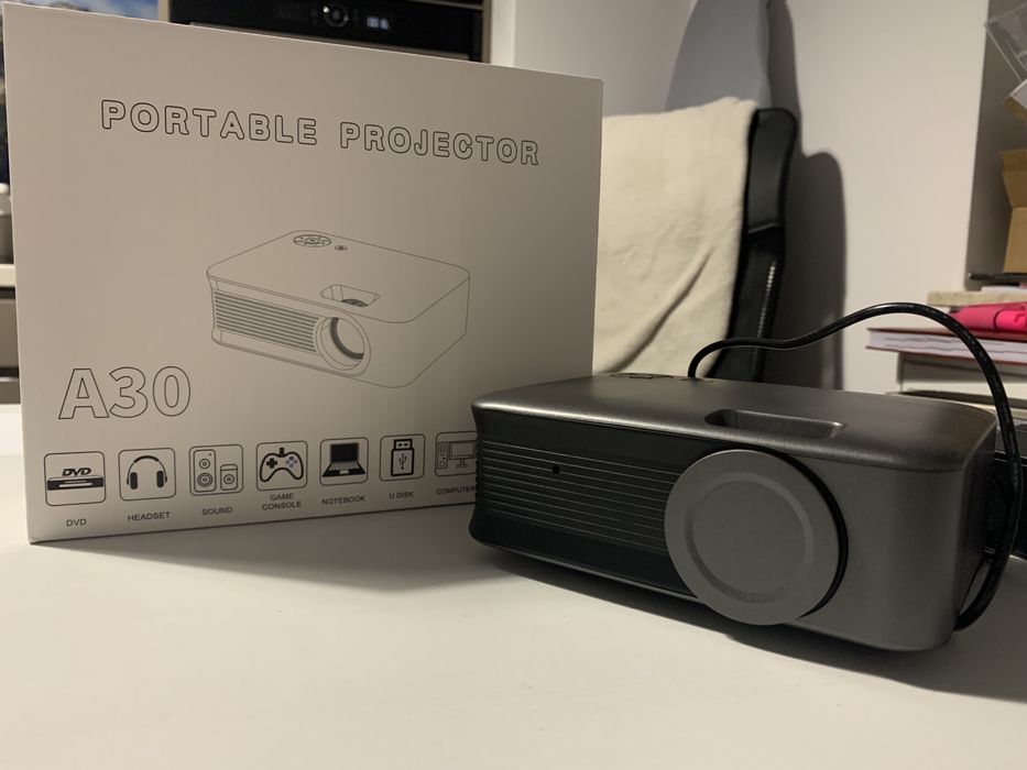 Mini projektor A30C z Bluetooth + pilot