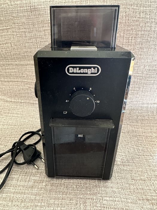 Кавомолка DeLonghi KG 79