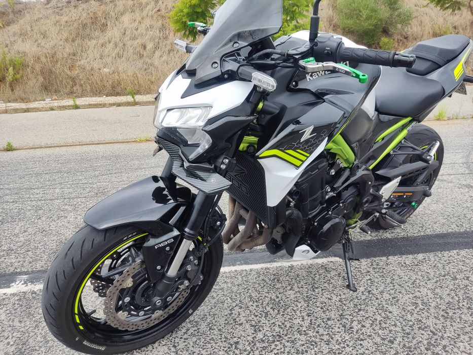 Kawasaki Z900 (aceito retomas valor inferior ou superior)