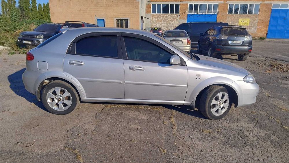 Продам Chevrolet Lacetti 2010