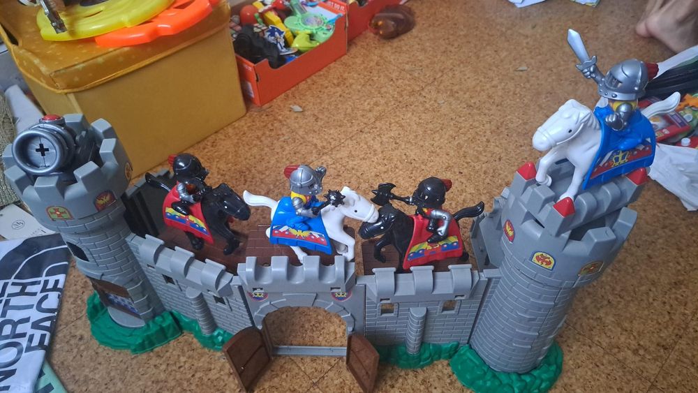 Brinquedos como novos