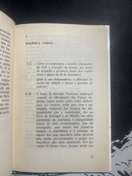 Livro - Movimento Revolucionario