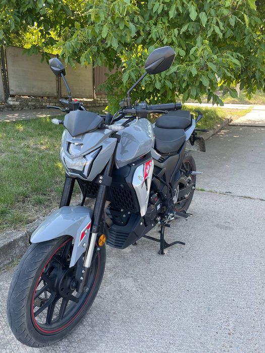 Мотоцикл Lifan SR220