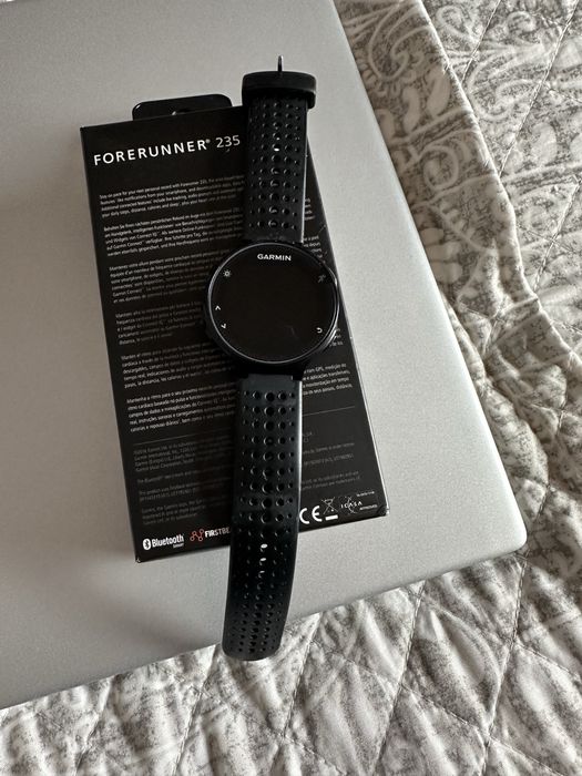 Garmin Forerunner 235