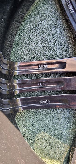 Felgi Golf 5 6 GTI R-LINE 5X112 R18 ET45 66.6