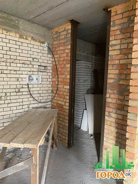 Простора квартира в новому будинку