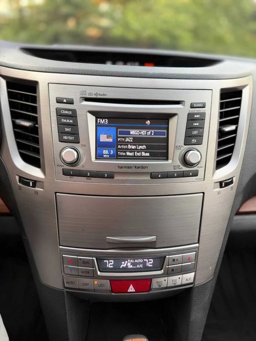 Subaru Outback 2.5i Limited      2013