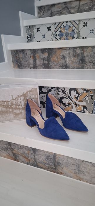 Venezia Nowe . V
