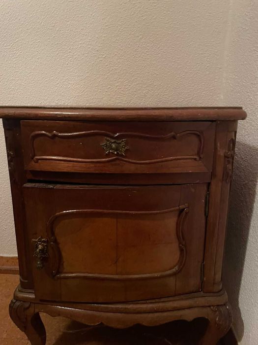 Conjunto de 2 Mesas de Cabeceira Vintage de Madeira Maciça