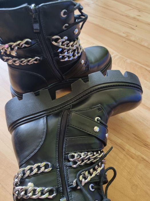 Buty botki z łańcuchami goth punk alternative