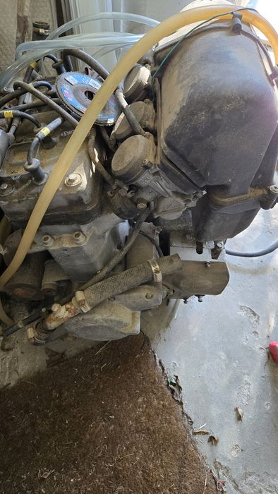 Motor kawazaki zzr 600