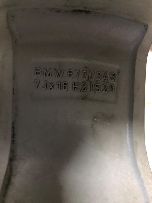 Alufelgi Komplet BMW 3 5 e49 e60 7Jx16 IS20 5x120 Adax