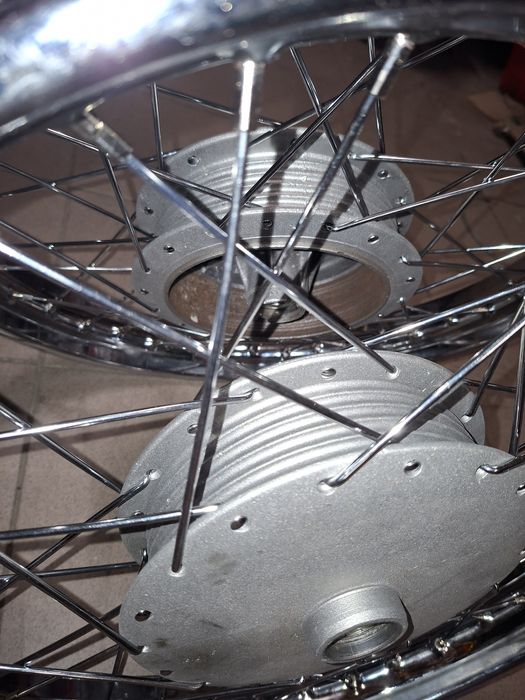 Odrestaurowane kola przod+tyl shl m11 r19"