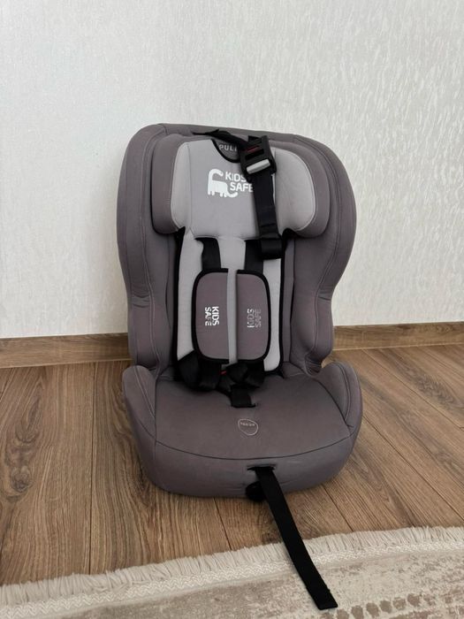 Дитяче автокрісло на  Isofix 9-36