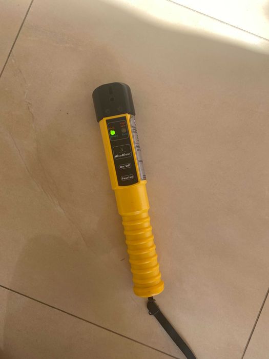 alkomat bezkontaktowy Alcoblow