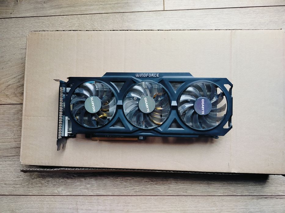 Karta graficzna R9 280x Gigabyte windofrce