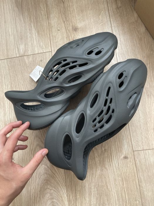 Adidas yeezy foam runner “carbon” Wrocław Krzyki • OLX.pl