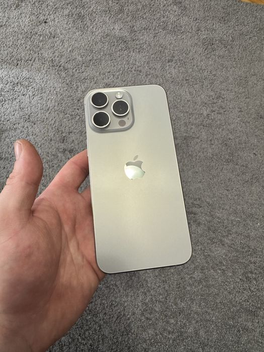 Perfekcyjny Iphone 15 PRO MAX 256gb