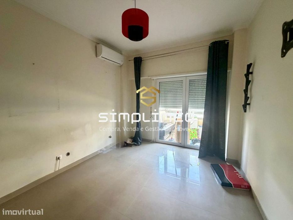 Apartamento T2 para Arrendamento | Lumiar | Junto ao Metro