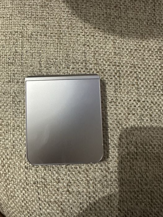Смартфон Samsung Galaxy flip6 з гарантією