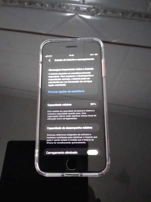 iPhone Se 2020 como novo