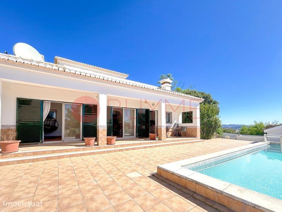 Moradia Isolada T3 com Piscina Aquecida - São Brás de Alportel