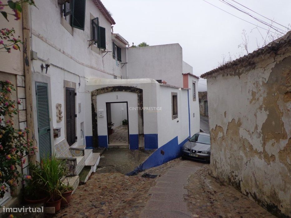 Sintra/Colares arrendamento R/c Moradia T2/3 assoalhadas totalmente...