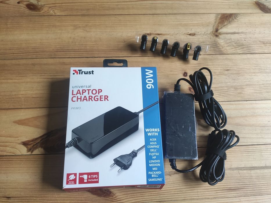 Універсальна зарядка для ноутбука Primo 90W Laptop Charger