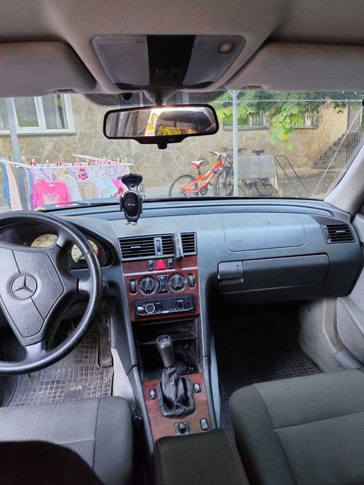 Mercedes C 230 2,3 компрессор газ/бензин Мерседес Бенц 1997г.