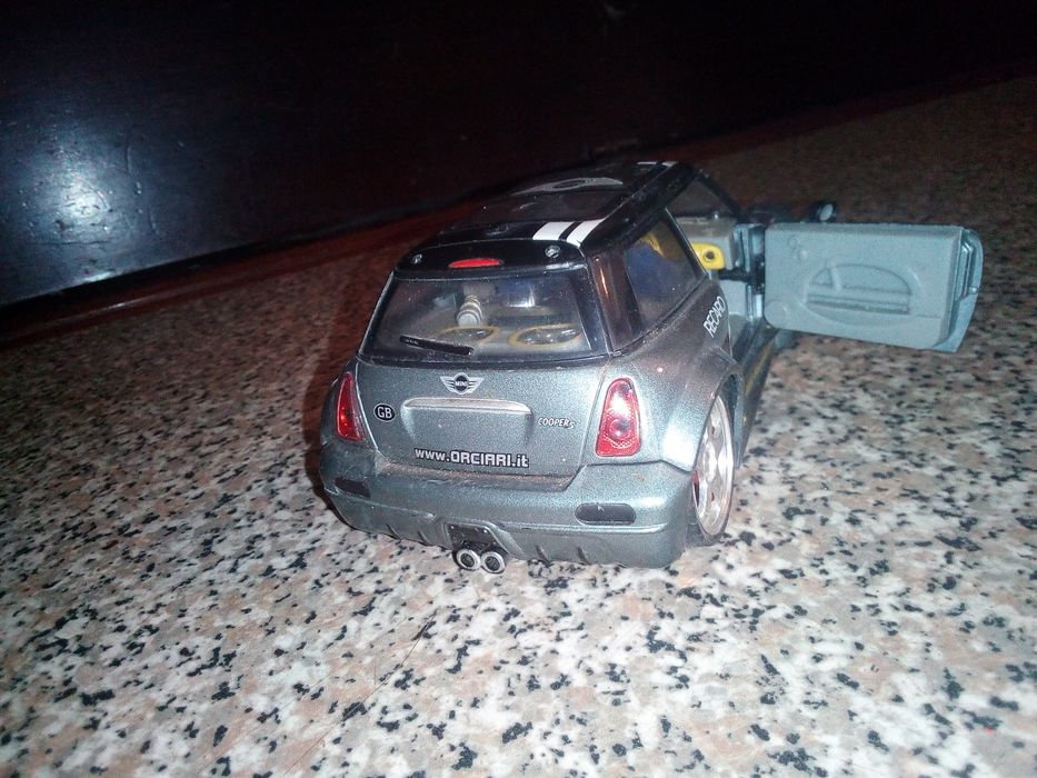 Miniatura BMW Mini Cooper S Escala 1:24