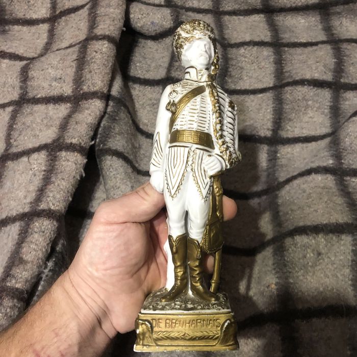 Антикварная Фарфоровая статуэтка "De Beauharnais"