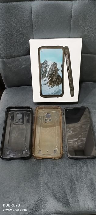 Продам смартфон телефон проти ударний водонепроникний ip68 cubot King