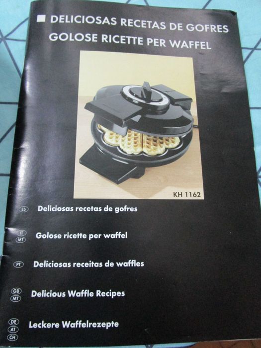 Máquina de fazer waffles, praticamente nova.