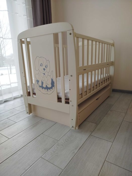 Дитяче ліжечко колиска