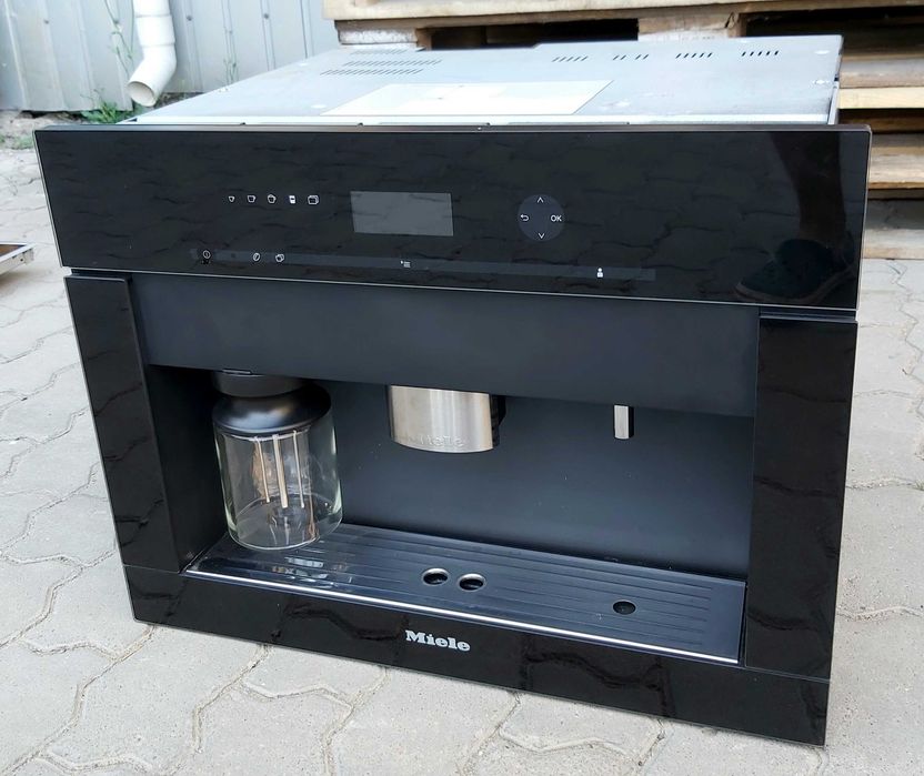 Встраиваемая кофемашина Миле Miele CVA6401 OBSW черный обсидиан