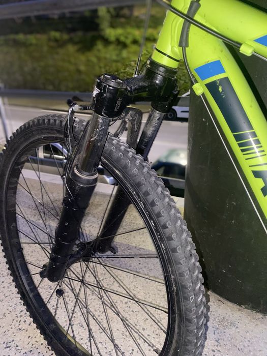 Bicicleta rockrider st500-roda 24-conta quilometros incluido