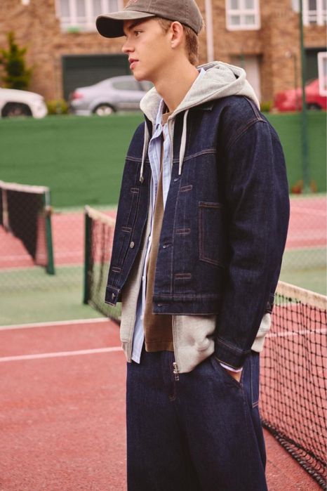 Джинсова куртка-тракер з кишенею pullandbear