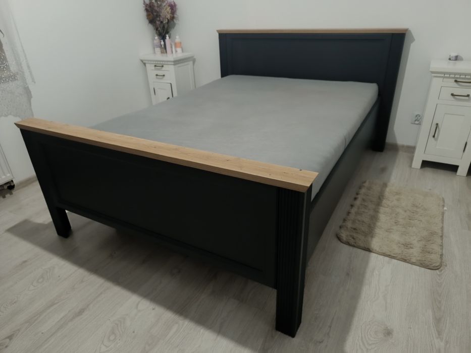 Łóżko 160x200 z materacem