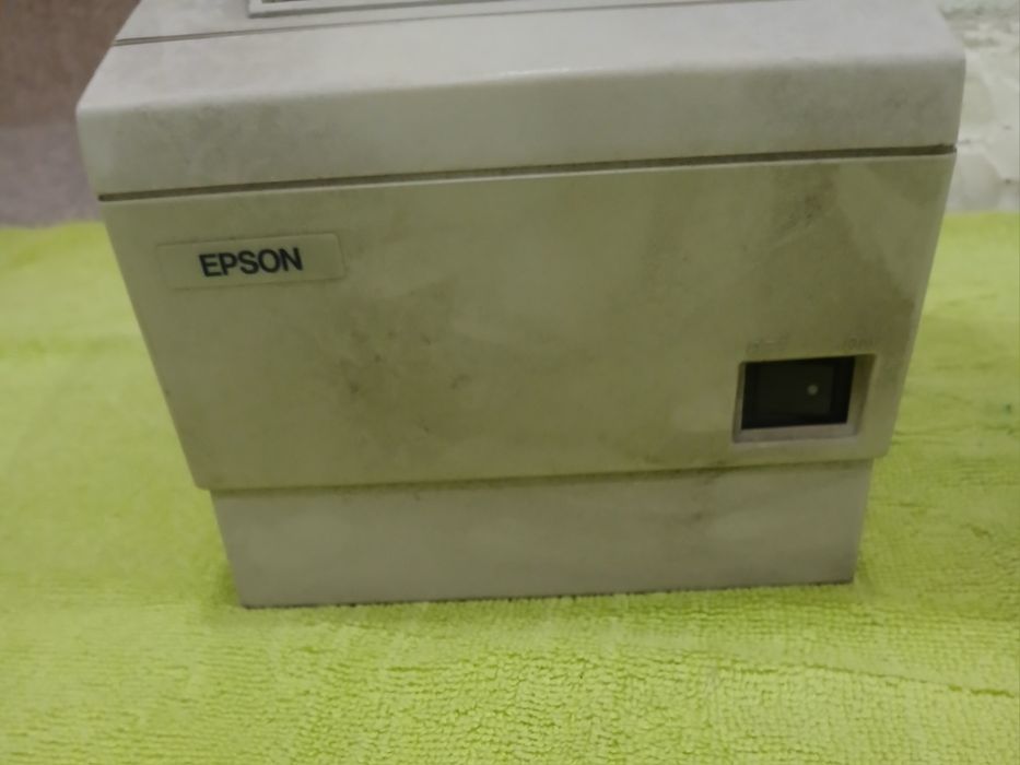Impressora de recibos Epson falta os carregadores