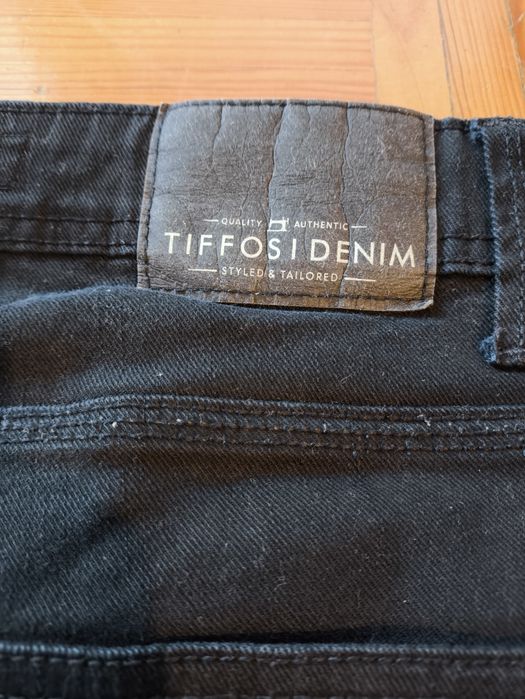 Calças Pretas Tiffosi