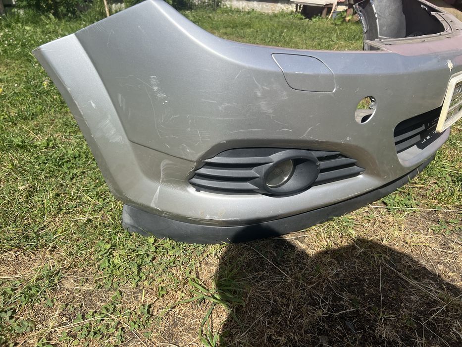 Продам бампер опель вектра с