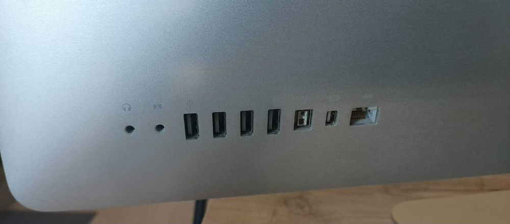 iMac 27”– Para peças ou reparação – Ecrã partido / Não liga