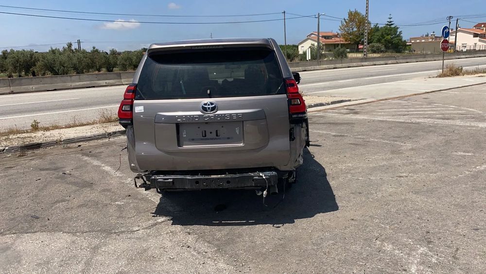 Peças Toyota Land Cruiser do ano 2019