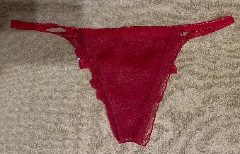 Комплект білизни пеньюар та стрінги