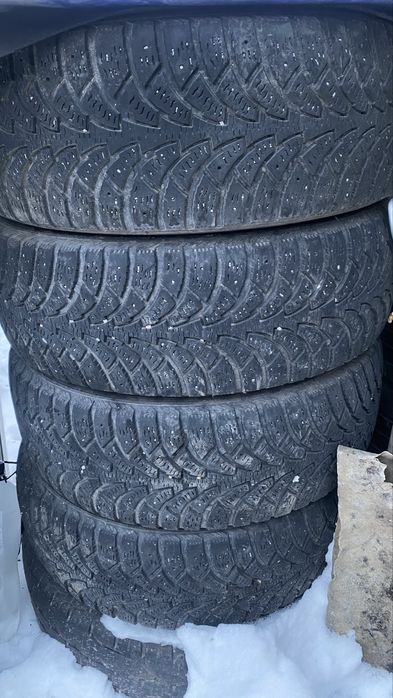Резина зимняя 195/60r15