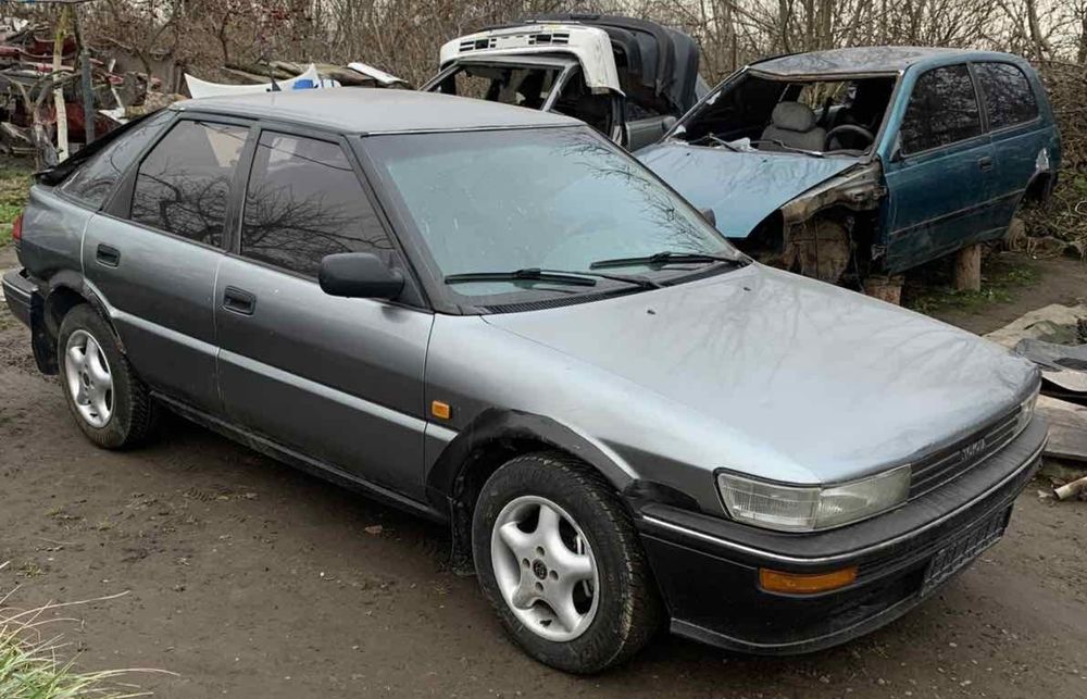Запчасти Toyota corolla е90