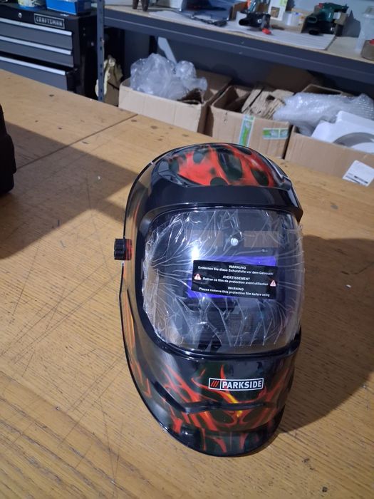 Capacete soldar Parkside novo