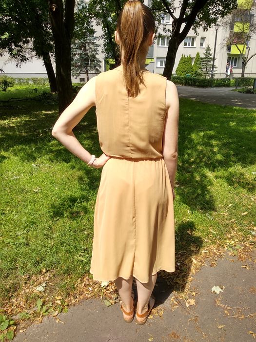 Beżowa sukienka boho rozmiar M